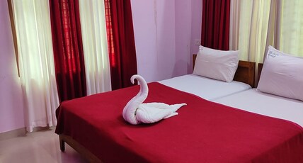 Skylounge Residency Room Type - Deluxe Ac Room with Balcony