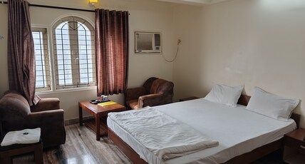 Hotel Minerva Room Type - AC Standard Room Hotel Minerva Room Type - AC Standard Room