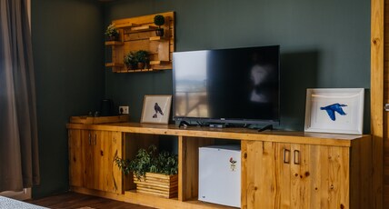 The Wilderness Lakefront Room Type - Container Cabins