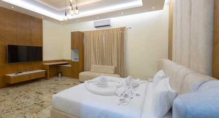 Aara Jungle Resort Room Type - Jungle Suite Room