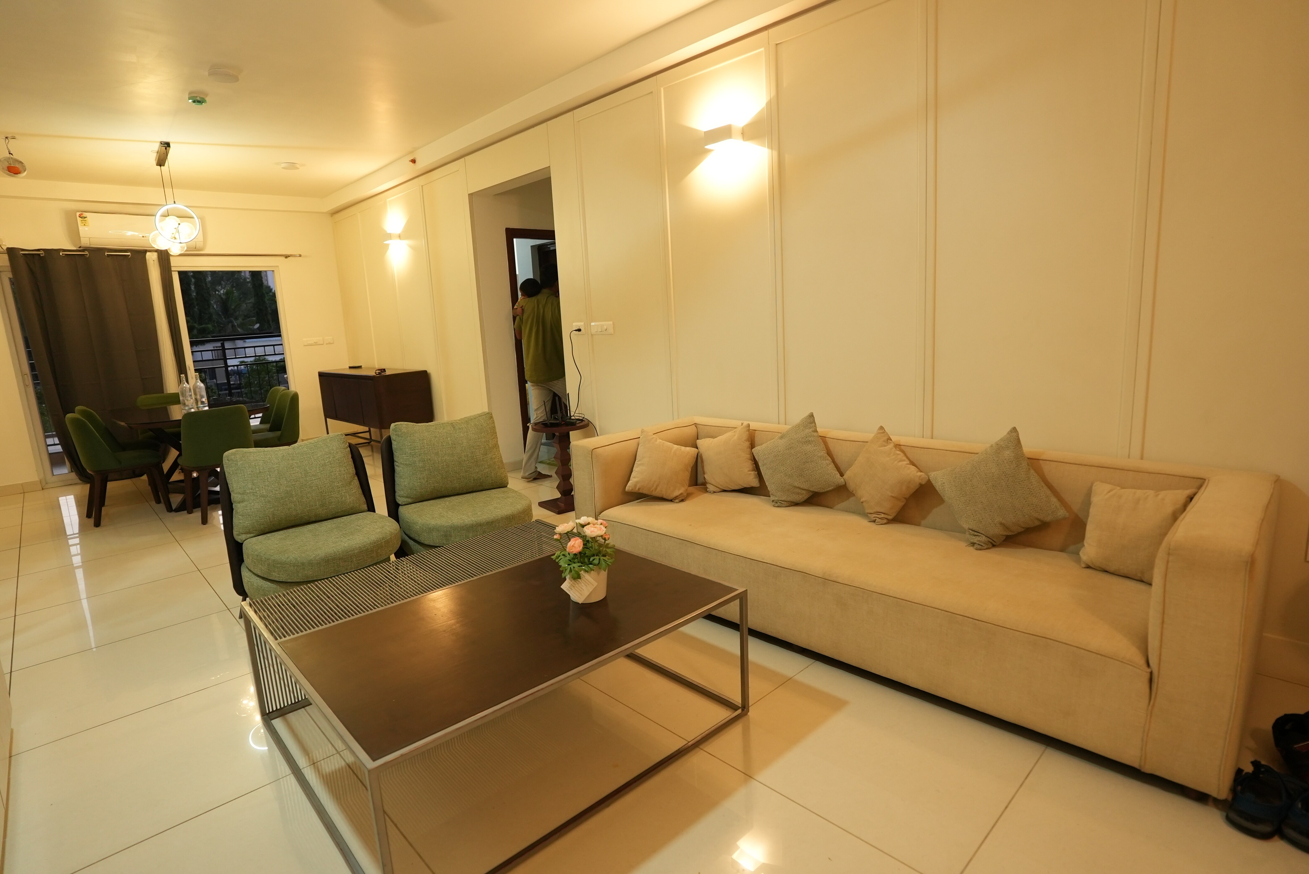 Elegant Luxury 3BHK in Kokapet - Tap to explore photos