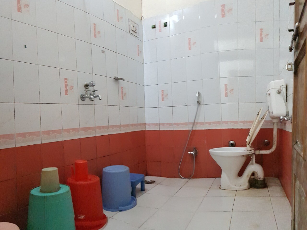 Bhagrath Home Stay - Tap to explore photos