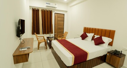 GK RESIDENCY Room Type - ac room