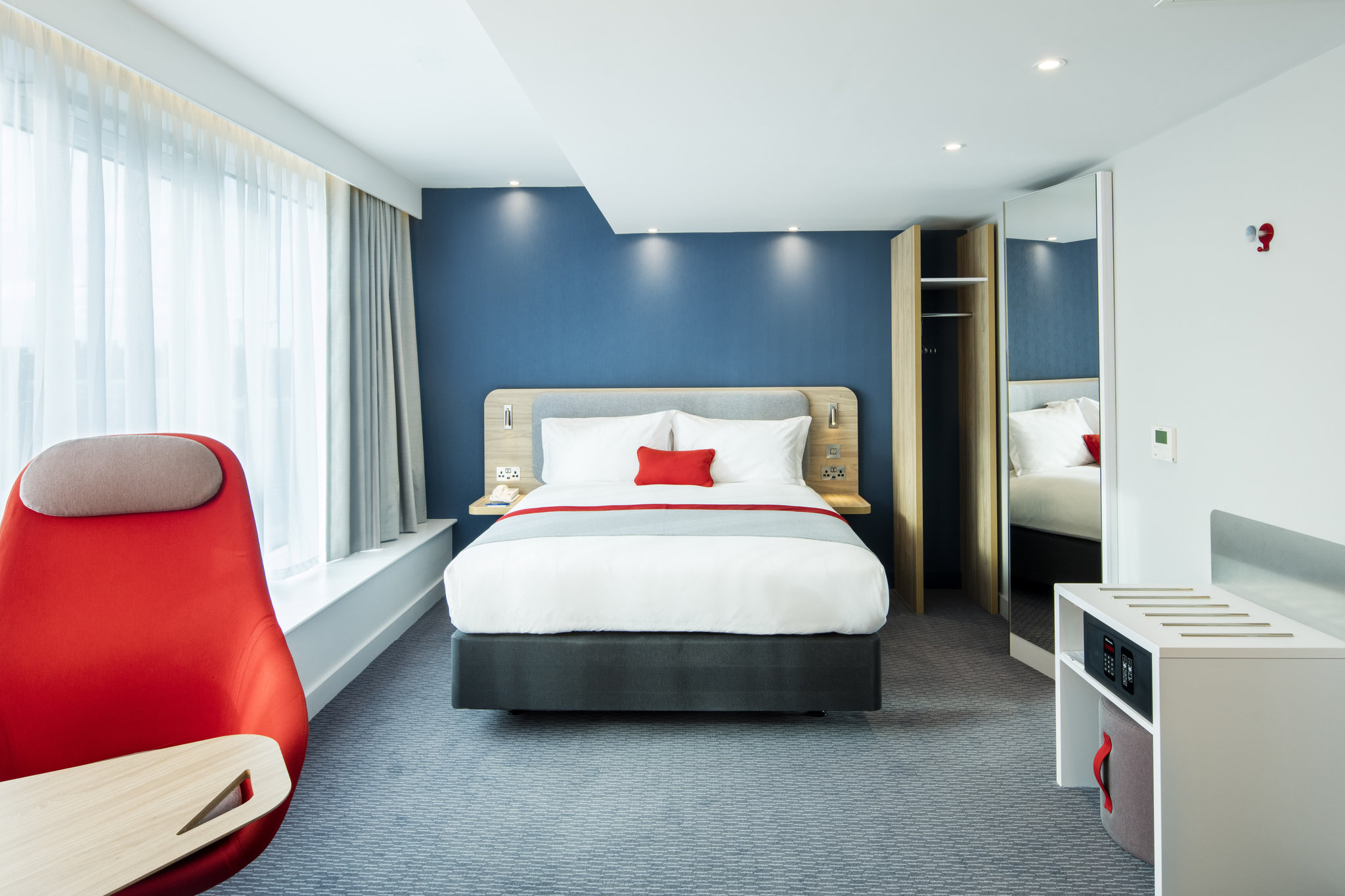 Holiday Inn Express DUBLIN CITY CENTRE - Tap to explore photos