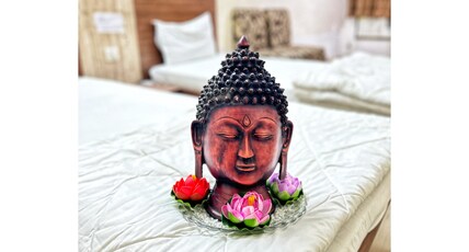 HOTEL SHREE SAI SHRADDHA Room Type - Twin Corporate Room