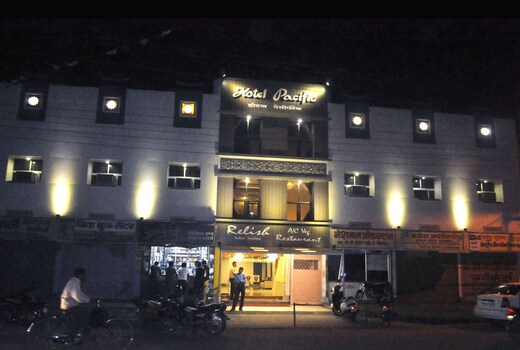 Hotel Pacific