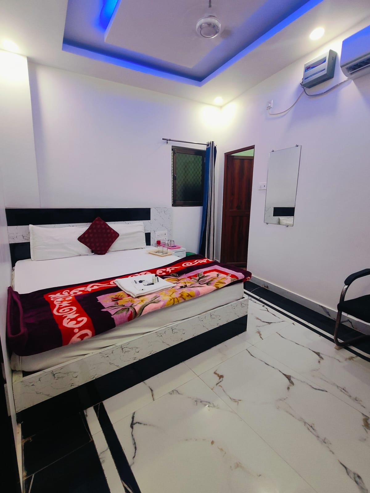 Hanuman Ji Guest House | Near Ram Mandir - Tap to explore photos