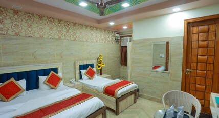 HOTEL - BNB PALACE Room Type - Triple Room