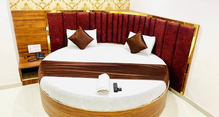 Hotel Paradise Naroda Room Type - Elite Suite Room Hotel Paradise Naroda Room Type - Elite Suite Room