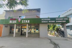 Hotel Blue Star