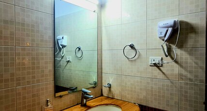 Hostel Lifespace- Bunks & Private Rooms in a Luxurious Villa Room Type - Room 4- Bed in 4-Share Female Bunkbed Room with Balcony