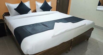 Karan Stay Dwarka Room Type - Double Deluxe Room