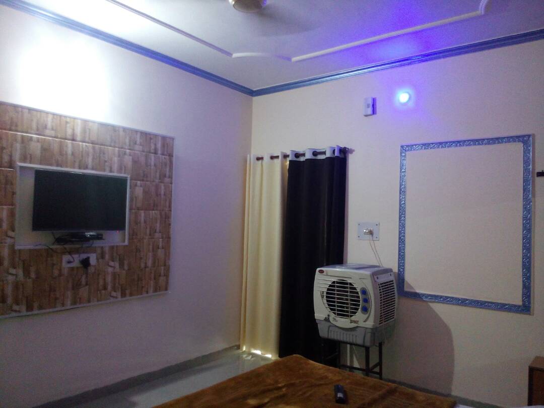 Bhagrath Home Stay - Tap to explore photos