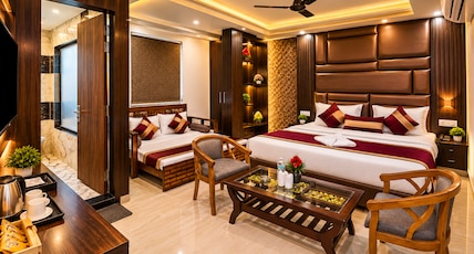 Royal Inn IGI Airport Hotel Room Type - Luxury Room with Twin Bed Royal Inn IGI Airport Hotel Room Type - Luxury Room with Twin Bed