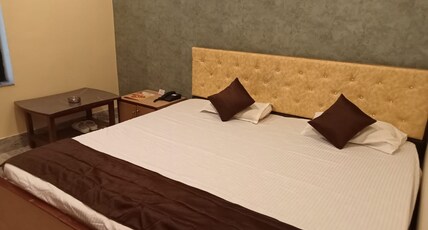 HOTEL WB40 Room Type - DELUXE KING ROOM