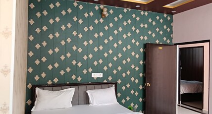 Aradhya palace Room Type - Standard Room with City View
