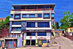 Tariq Residency