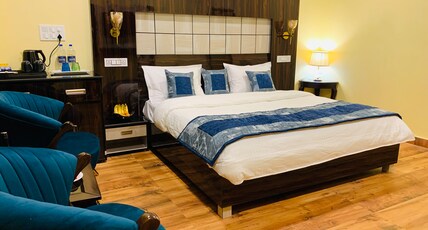 Tatva Bir Tents and Hotel Room Type - Luxurious Royal Hut