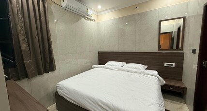 Ragha Residency Room Type - Executive Deluxe AC room