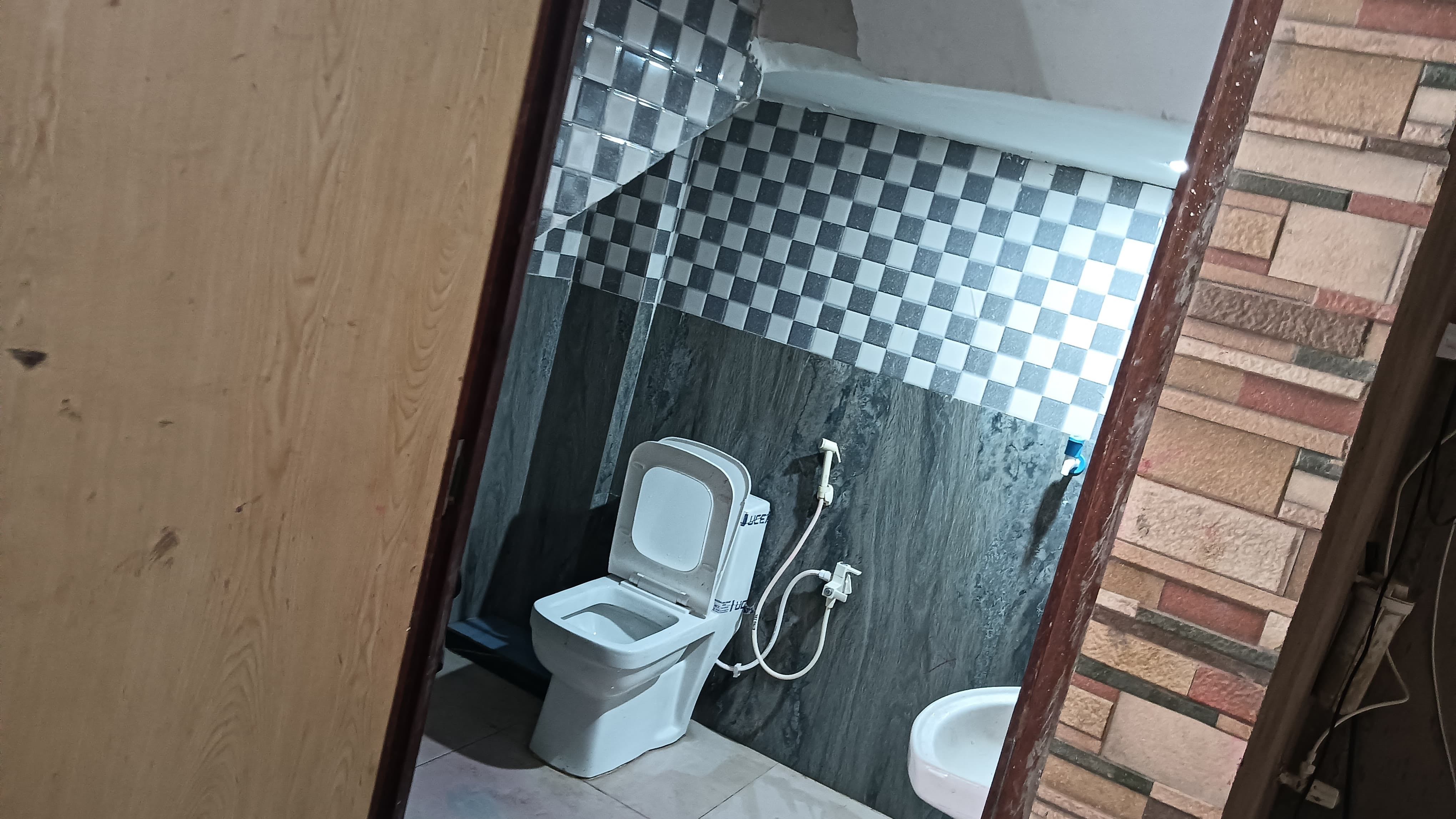 Hotel O Radhika Guest House - Tap to explore photos