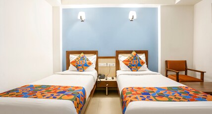 Hotel Shanti Sadan Room Type - Deluxe Twin Bed Room