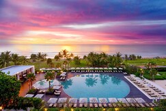 Pullman Phuket Karon Beach Resort