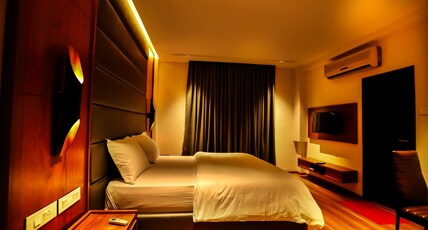 Hyde Park Room Type - Deluxe Room AC Room Hyde Park Room Type - Deluxe Room AC Room