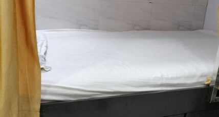 Andheri 69 Dormitory Room Type - Deluxe Bed