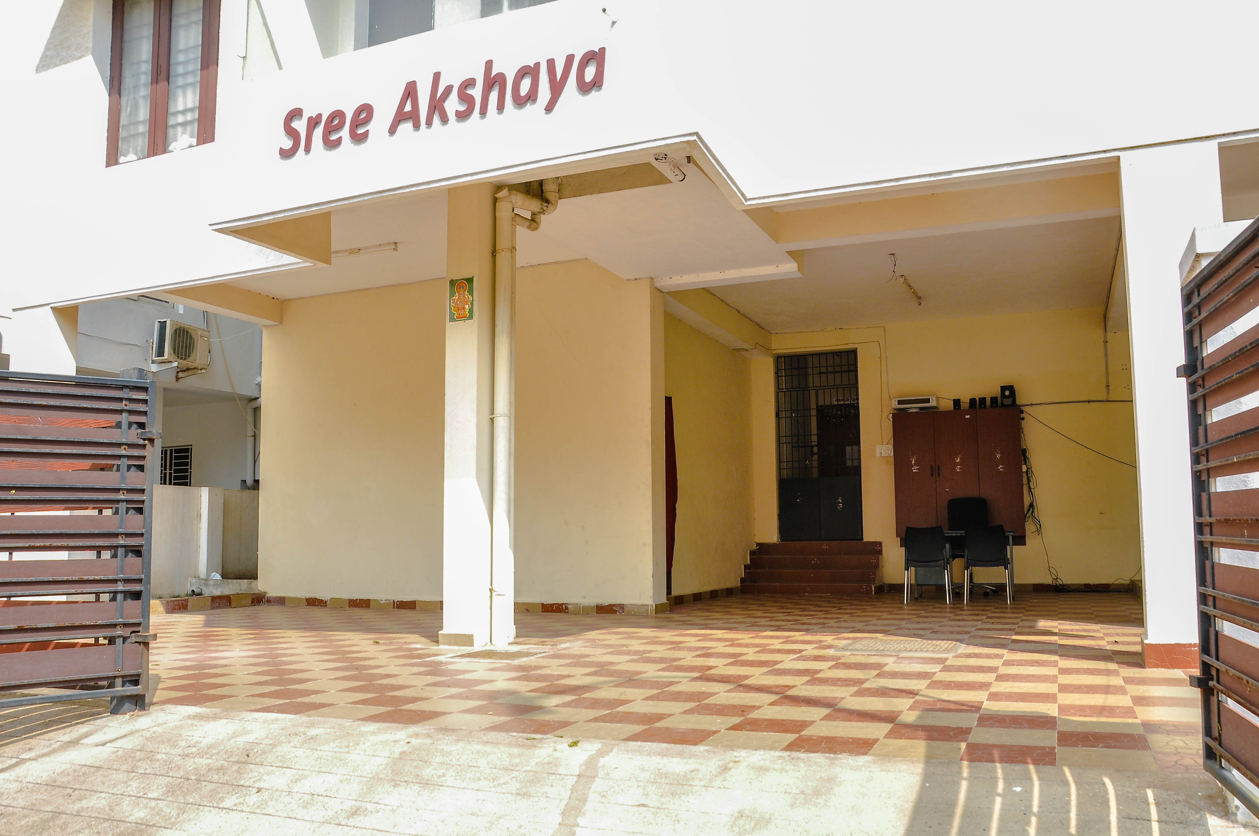 Green Home Ladies Hostel, Annai Indira Nagar 3 - Tap to explore photos