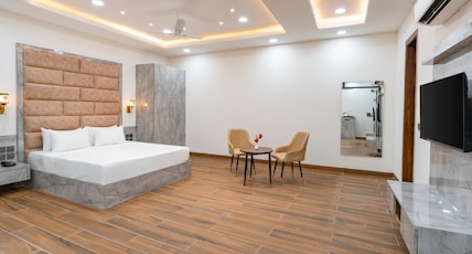Clarks inn Bichpuri , Agra Room Type - Suite Room with pool View Clarks inn Bichpuri , Agra Room Type - Suite Room with pool View