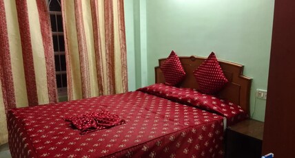 Niladri Palace Room Type - STANDARD NON AC DOUBLE ( only 2 person accomodate)