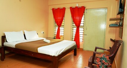 Holidayincoorg Brick Lane Room Type - Standard Double room