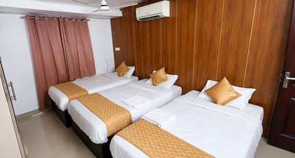 HOTEL SWARNA RESIDENCY Room Type - Triple Bed Room AC Room