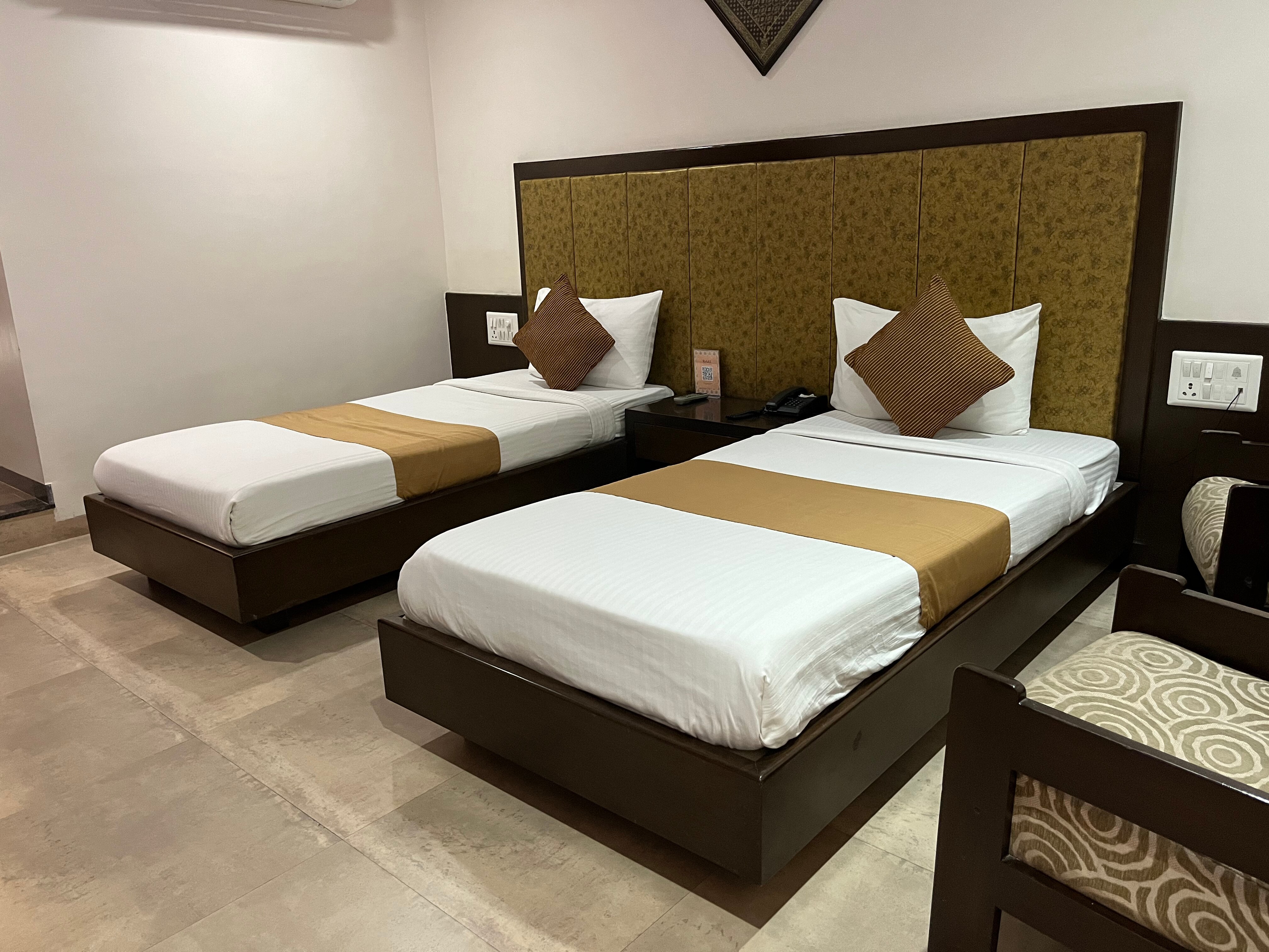 Hotel Sangam - Tap to explore photos