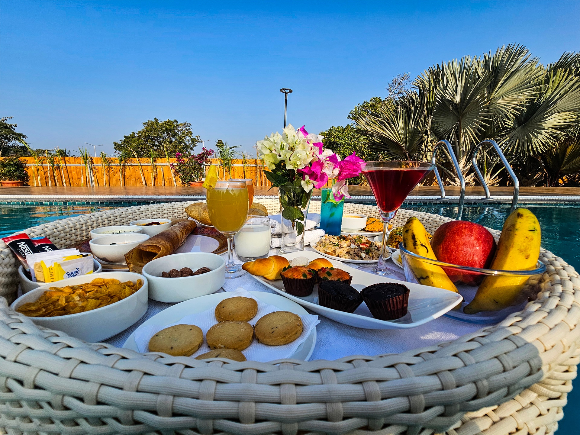 Praveg Beach Resort Diu Ghoghla Beach - Tap to explore photos