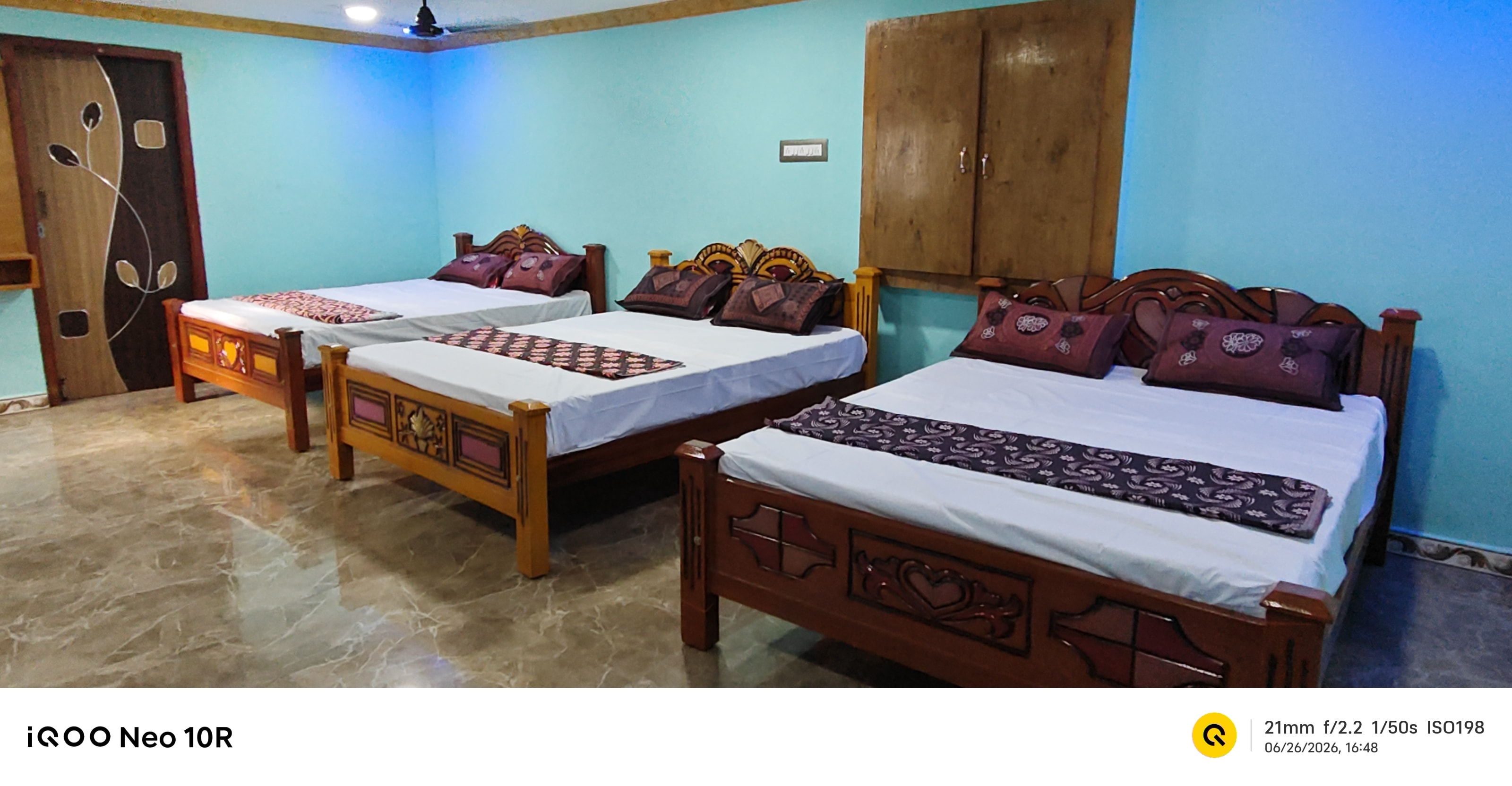 Family Homestay Temple Near - Tap to explore photos
