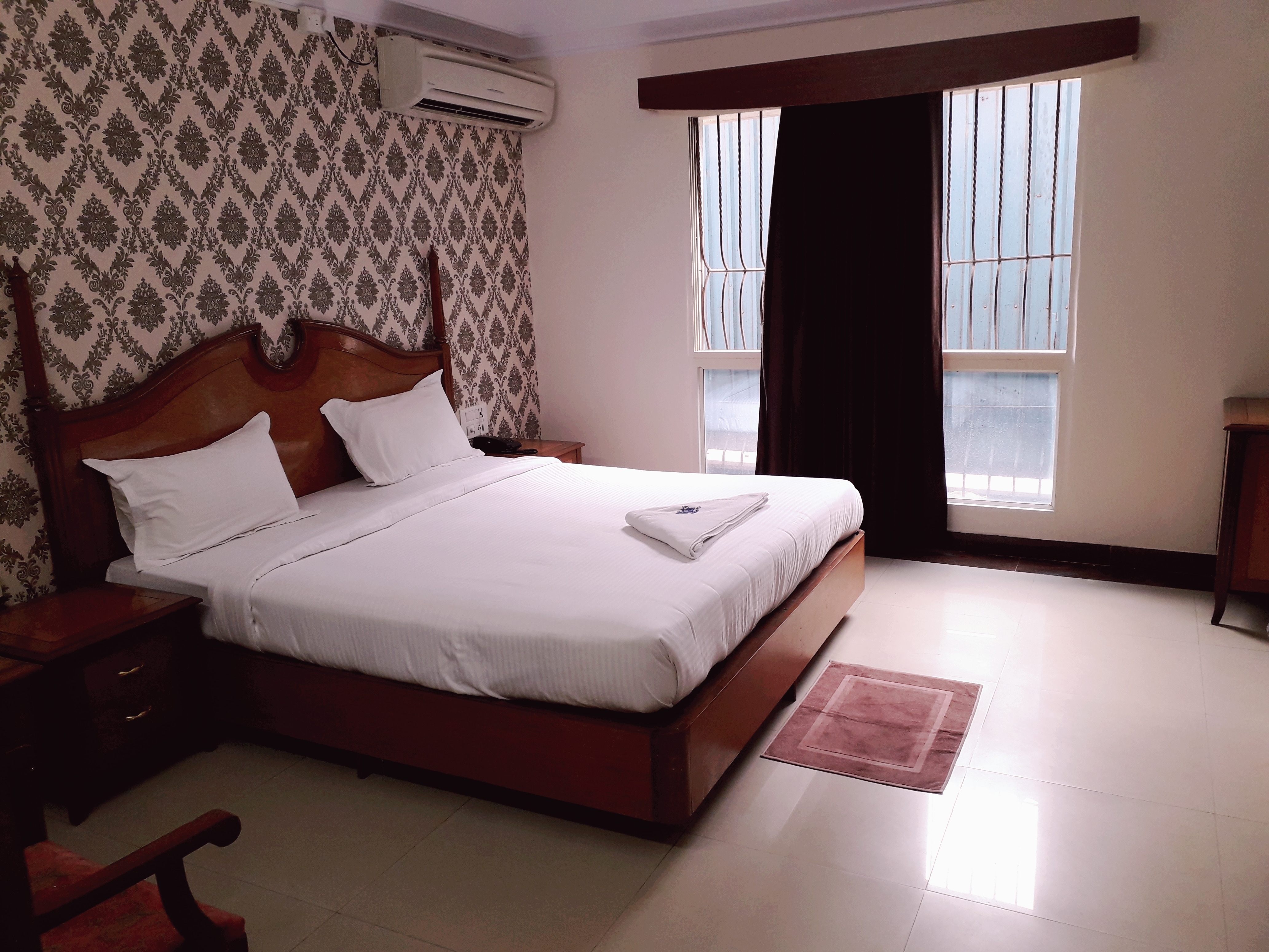 Hotel Chetan International - Tap to explore photos