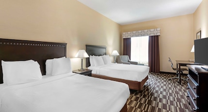 Best Western Plus Victor Inn & Suites Room Type - 2 Queen Beds, Mobility Accessible, Bathtub, Non-Smoking, Full Breakfast Best Western Plus Victor Inn & Suites Room Type - 2 Queen Beds, Mobility Accessible, Bathtub, Non-Smoking, Full Breakfast