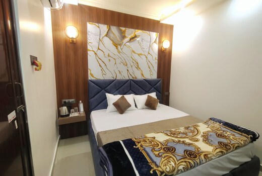 Regal Hotel