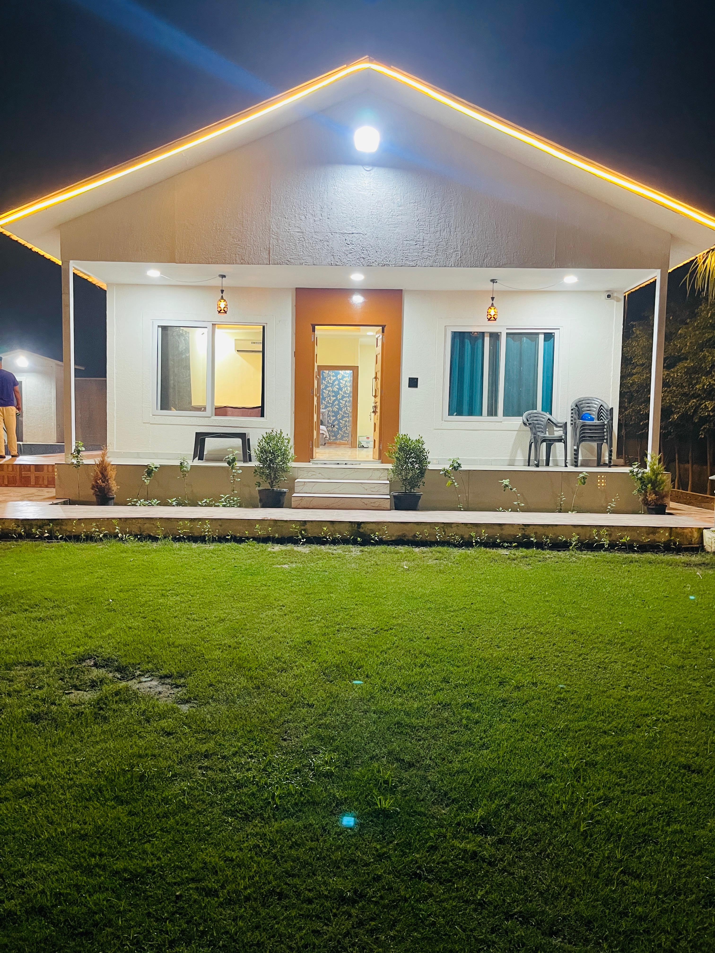 Versara villa - Tap to explore photos