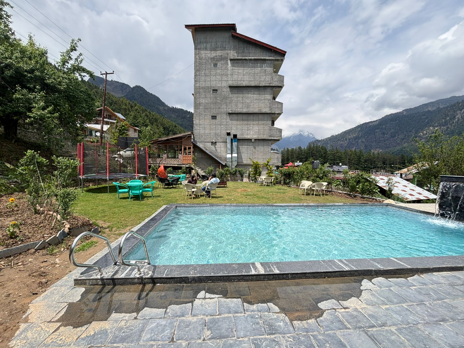 Smuggler Resort By West Western - CentrallyHeated & Air Cooled, Manali - Tap to explore photos