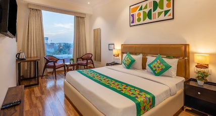 Hotel Glen Erica, Zirakpur Room Type - Deluxe Room