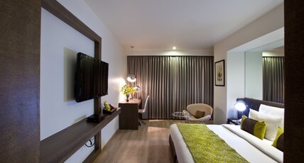 The Altius Boutique Hotel Room Type - Premium Lawn View Room with Work Desk