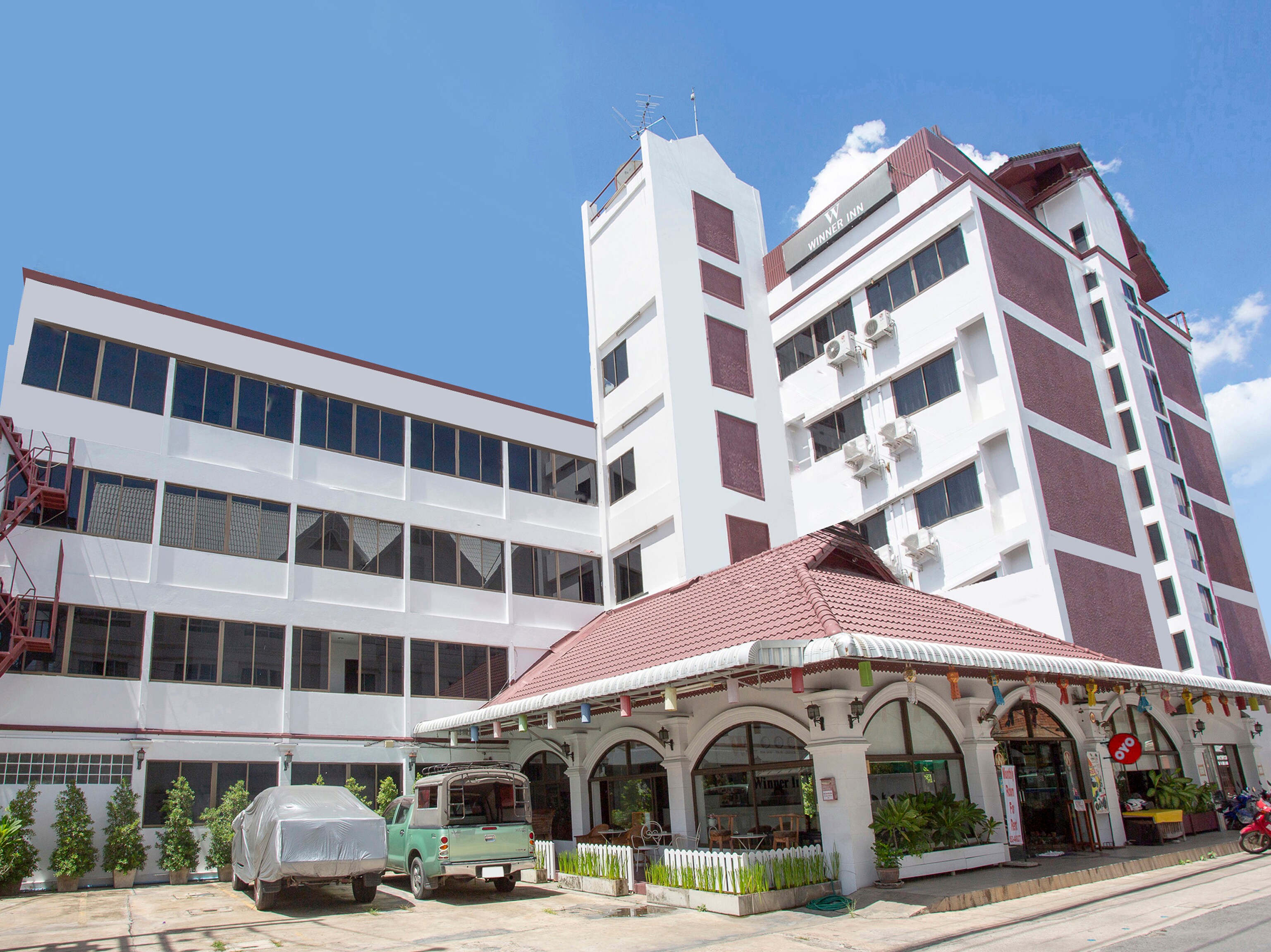 OYO 1096 Winner Inn Hotel - Tap to explore photos