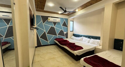 The Indralok Stays Room Type - Twin Retreat | Two Twin Bed in a Room