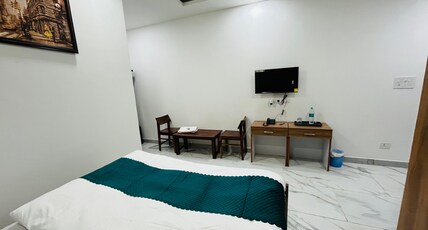 Happy Habitat PG House Room Type - Deluxe Premium Rooms