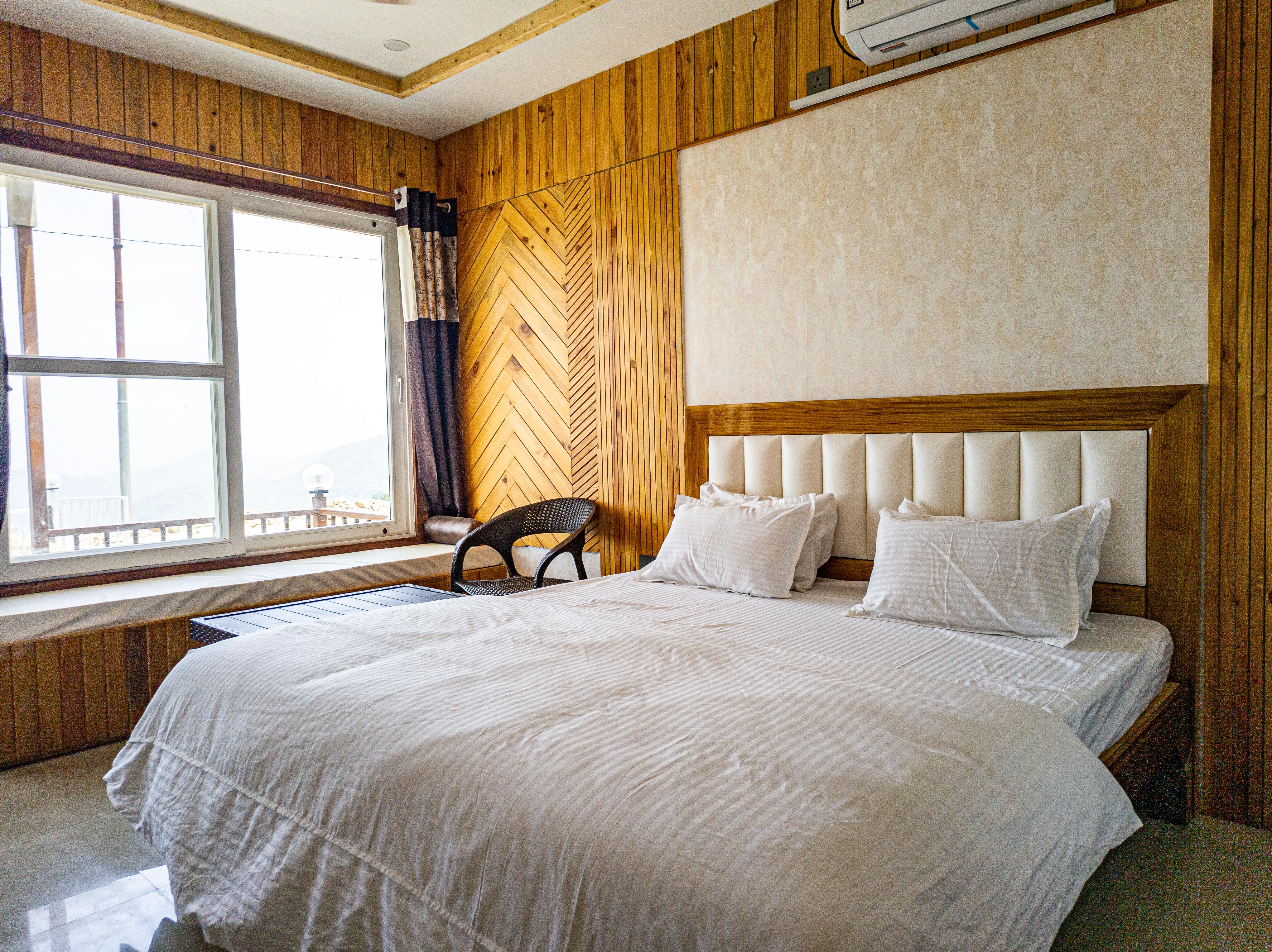 Jusgar Homestay 2BHK- GF in Lansdowne by Homeyhuts - Tap to explore photos
