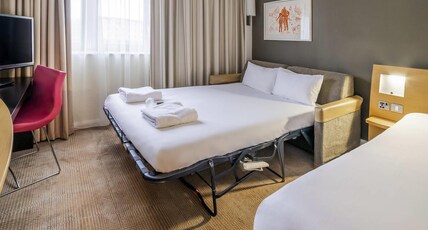 Novotel Southampton Room Type - Standard Room with Queen bed + convertible Sofa Novotel Southampton Room Type - Standard Room with Queen bed + convertible Sofa