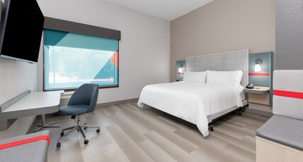Avid Hotels Austin NW Lakeline, an IHG Hotel Room Type - 1 King Standard Mobility Accessible Roll In Shower