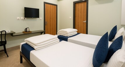 Maha Raas Bed and Breakfast Room Type - Twin Bedded Room With Free Wifi & AC